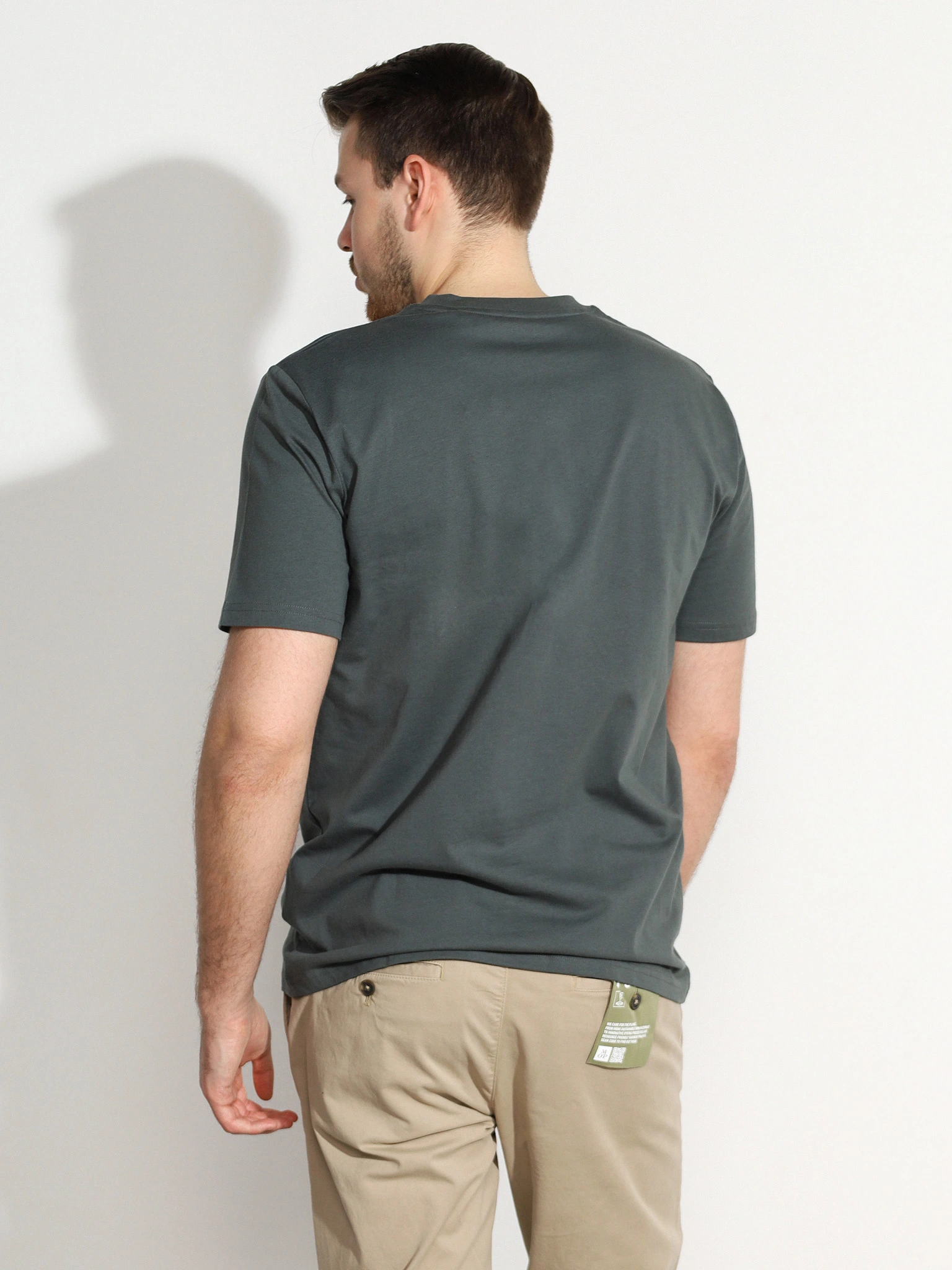 Футболка темно-зеленого цвета из хлопка